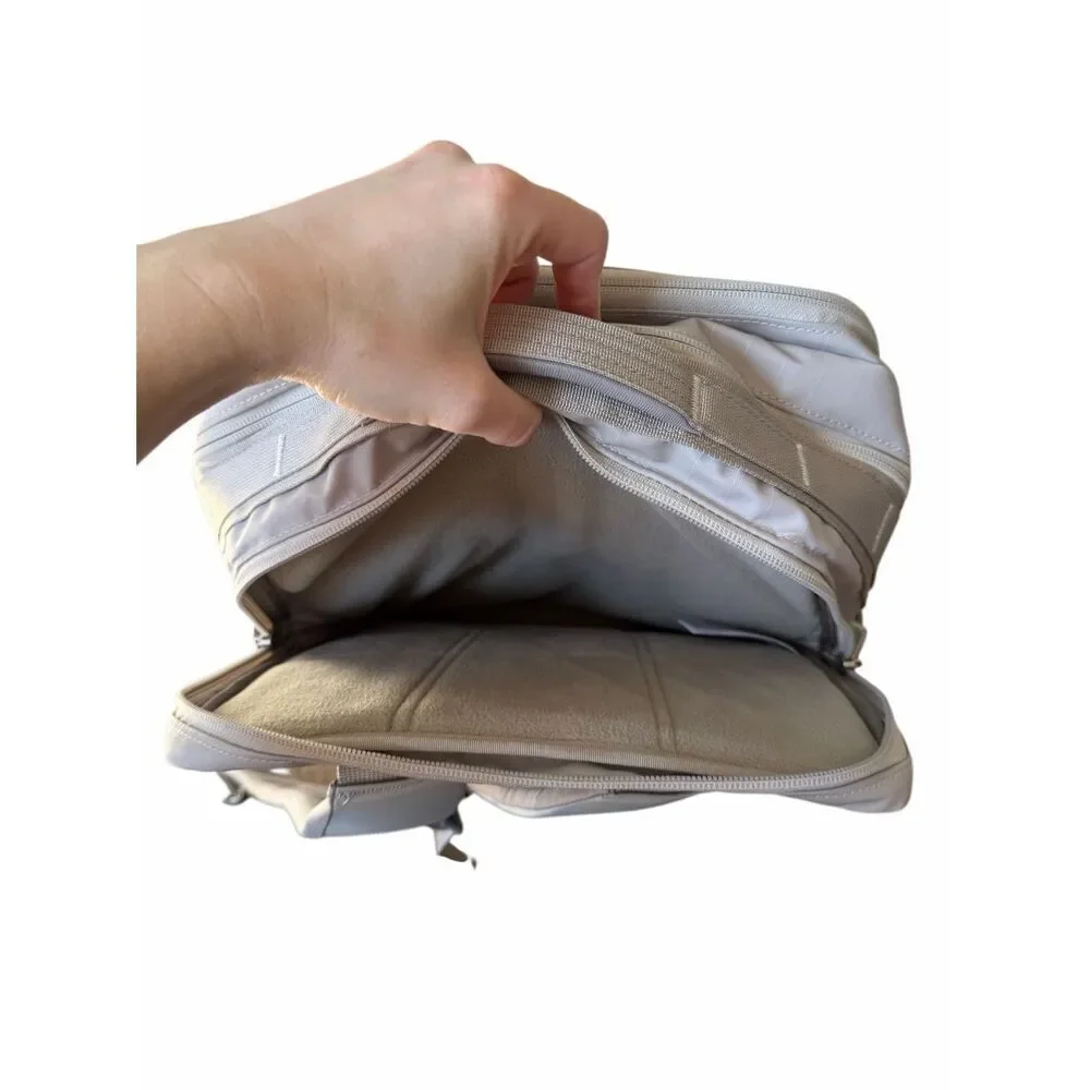 North Face Backpack Base Camp Voyager‎ NEW Daypack Cream Soapstone Stone Slab